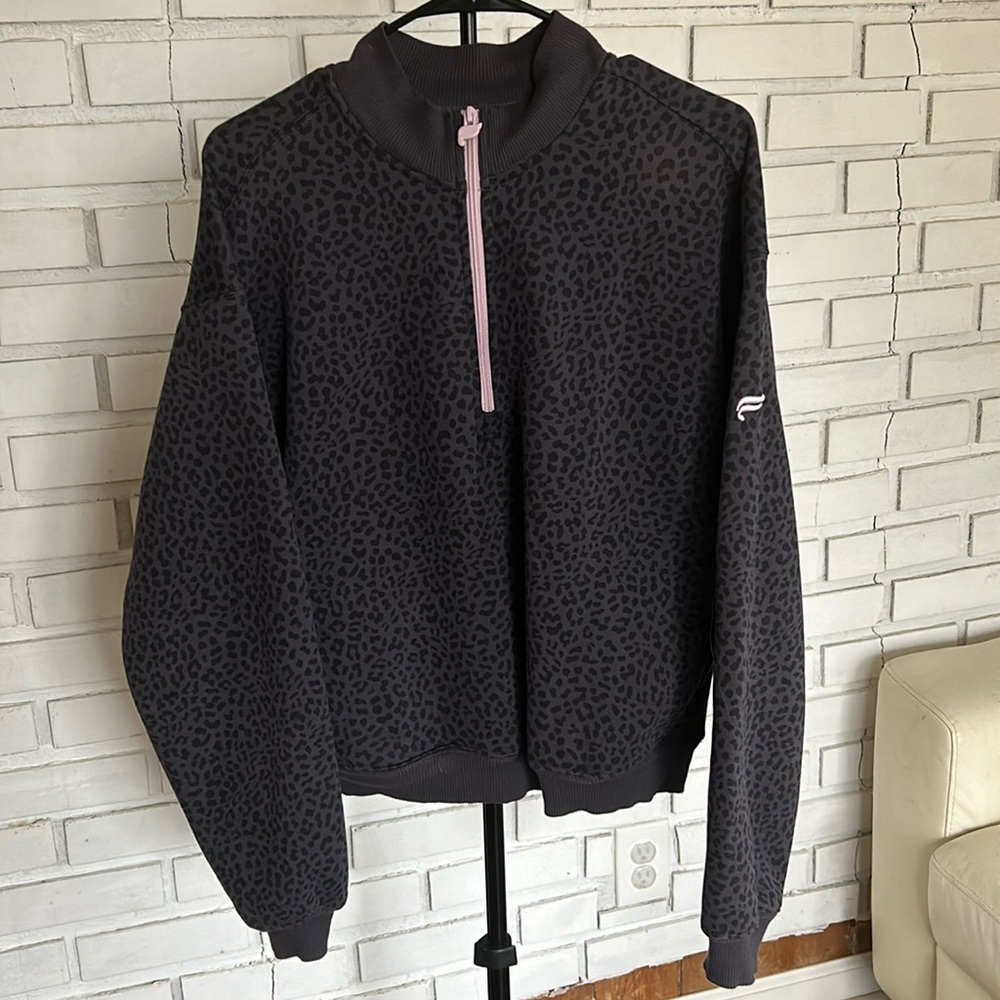 Fabletics leopard print half zip forever fleece. Size M